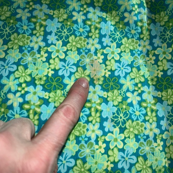 David Brooks floral skirt suits. Size 8. Super cute outfit Daisy button details. - Picture 10 of 13